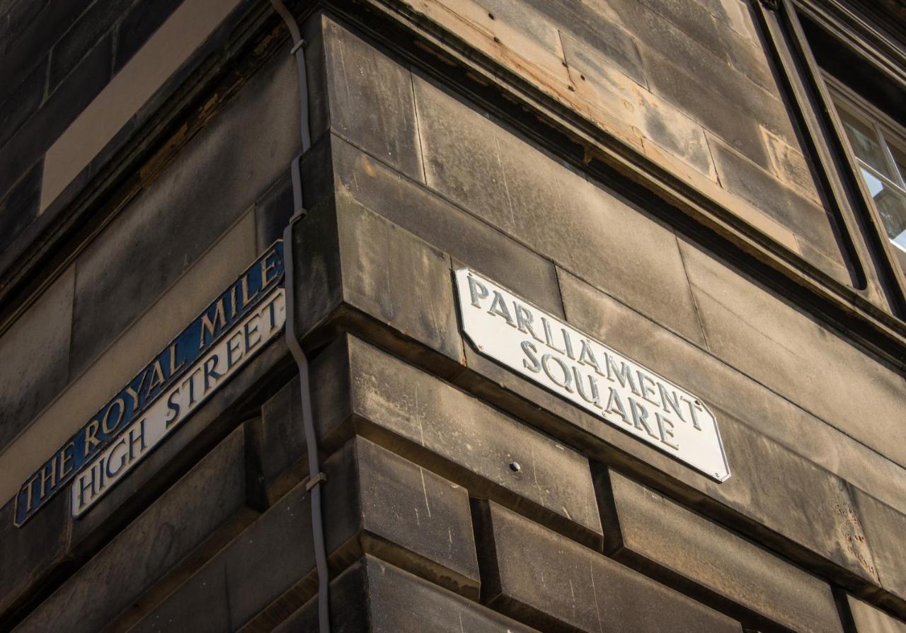 Parliament Sq  Daire Edinburgh Dış mekan fotoğraf